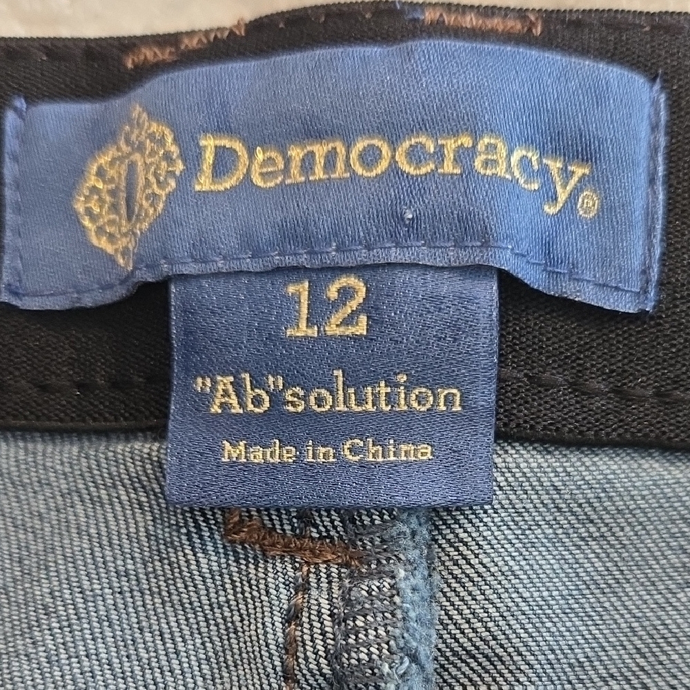 Classic Indigo Straight-Leg Jeans - Picture 5 of 13